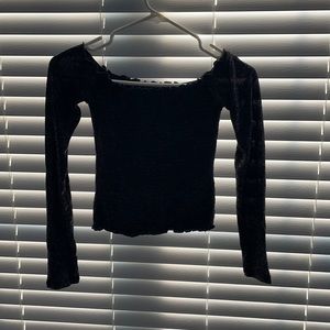 hollister long sleeve tee!